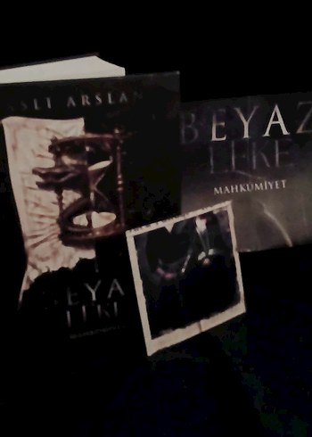 Aslı Arslan/ Beyaz Leke (Mahkumiyet)Ciltli+poster+ayraç