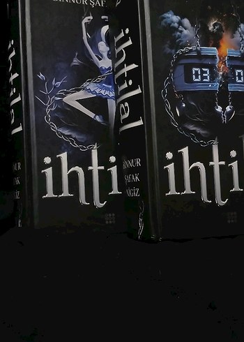 İhtilal - Roman