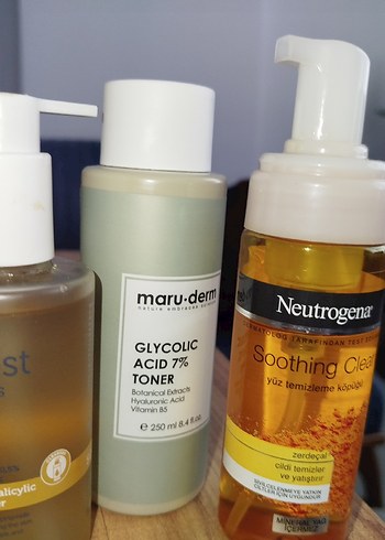 Neutrogena Soothing Cleanser & Maru Derm Glikolik Toner