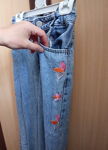 Çiçek motifli pantolon