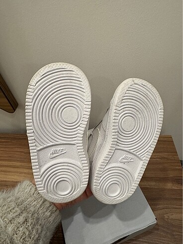 21 Beden beyaz Renk Nike bebek ayakkabı