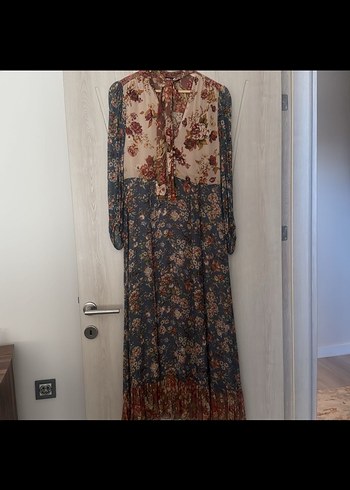 Zara şifon Çiçek Desenli Uzun Bohem Elbise