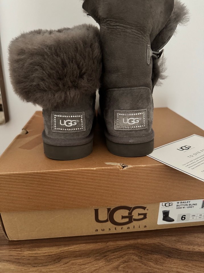 Gri Süet Tüylü Kadın Botu - Görsel 5