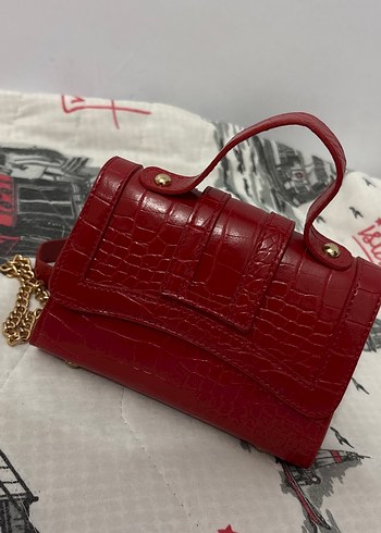 Kırmızı Deri Zincir Detaylı Kadın Çanta - Görsel 3