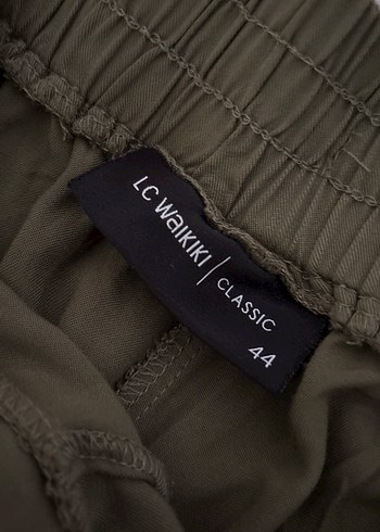 Kemerli Kısa Haki Kadın Kumaş Şort - Görsel 3