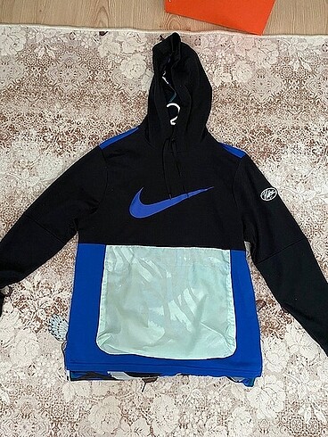 Nike sweat
