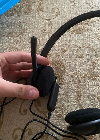 Siyah Kulak Üstü Kablolu Kulaklık - Görsel 3