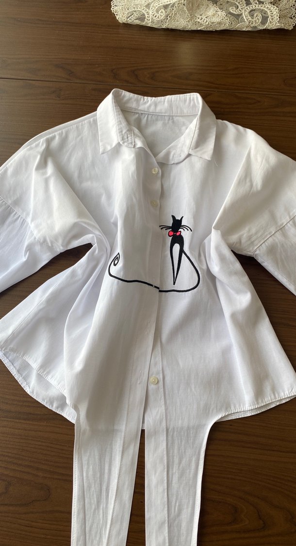 Düğmeli Beyaz Keten Kadın Gömlek - Görsel 2