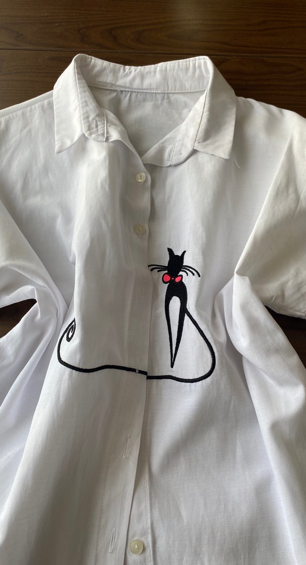 Düğmeli Beyaz Keten Kadın Gömlek - Görsel 3