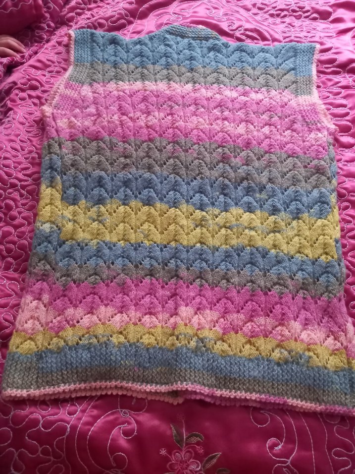 Bohem Çok Renkli Örgü Kadın Yelek - Görsel 3