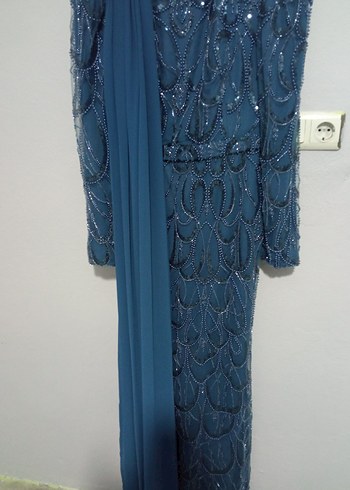 Uzun Kollu İşlemeli Mavi Abiye Elbise - Görsel 3