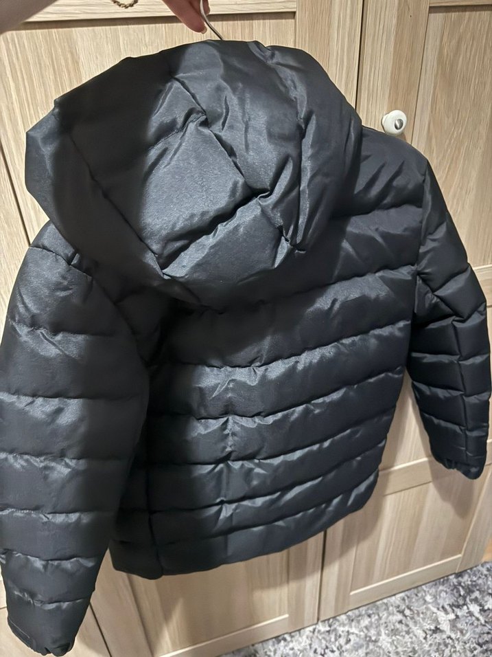 Siyah Kapüşonlu Kışlık Kadın Mont - Görsel 2