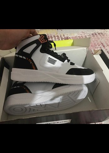 Beyaz Siyah Baskılı  Ayakkabı - Görsel 4