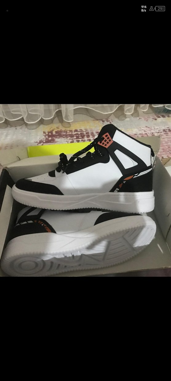 Beyaz Siyah Baskılı  Ayakkabı - Görsel 5