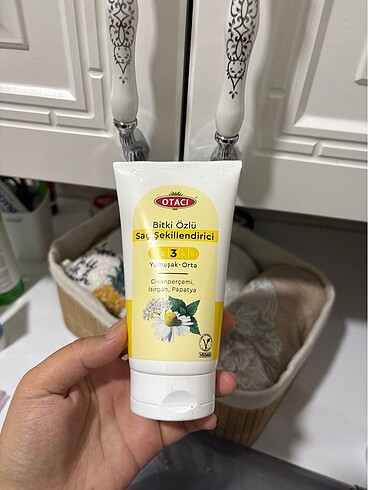 Otacı bitki özlü saç şekillendirici