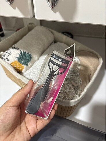Diğer Nascita kirpik kıvırıcı