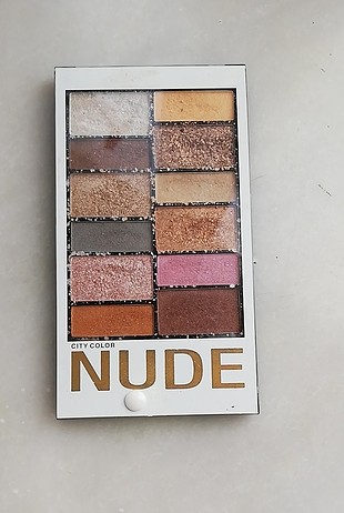 nude far paleti 