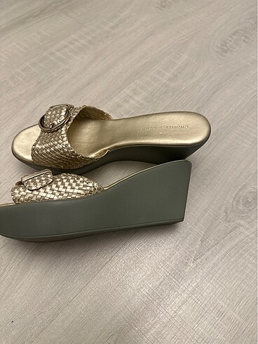 Charles & Keith Charles & Keith