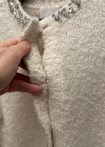 Kadın Beyaz Örgü Uzun Kollu Taş Detaylı Hırka - Görsel 4