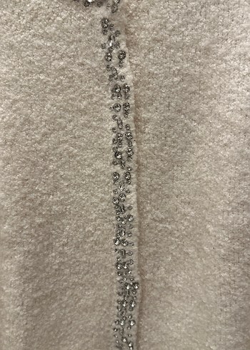 Kadın Beyaz Örgü Uzun Kollu Taş Detaylı Hırka - Görsel 6