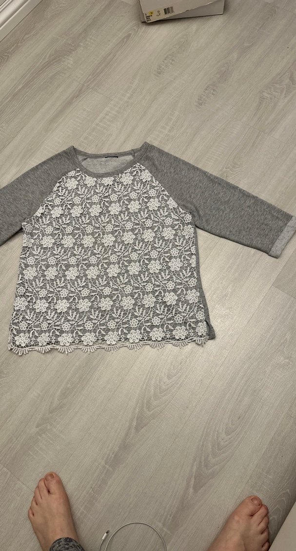 Gri Nakışlı Dantel Detaylı Kadın Sweatshirt - Görsel 2