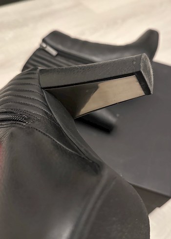 Kenneth Cole Siyah Deri Tokalı Blok Topuk Bot - Görsel 6