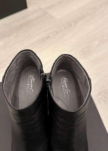 Kenneth Cole Siyah Deri Tokalı Blok Topuk Bot - Görsel 4