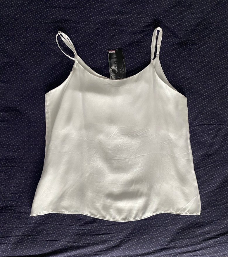 Beyaz V Yakalı Saten Mini Atlet - Görsel 2