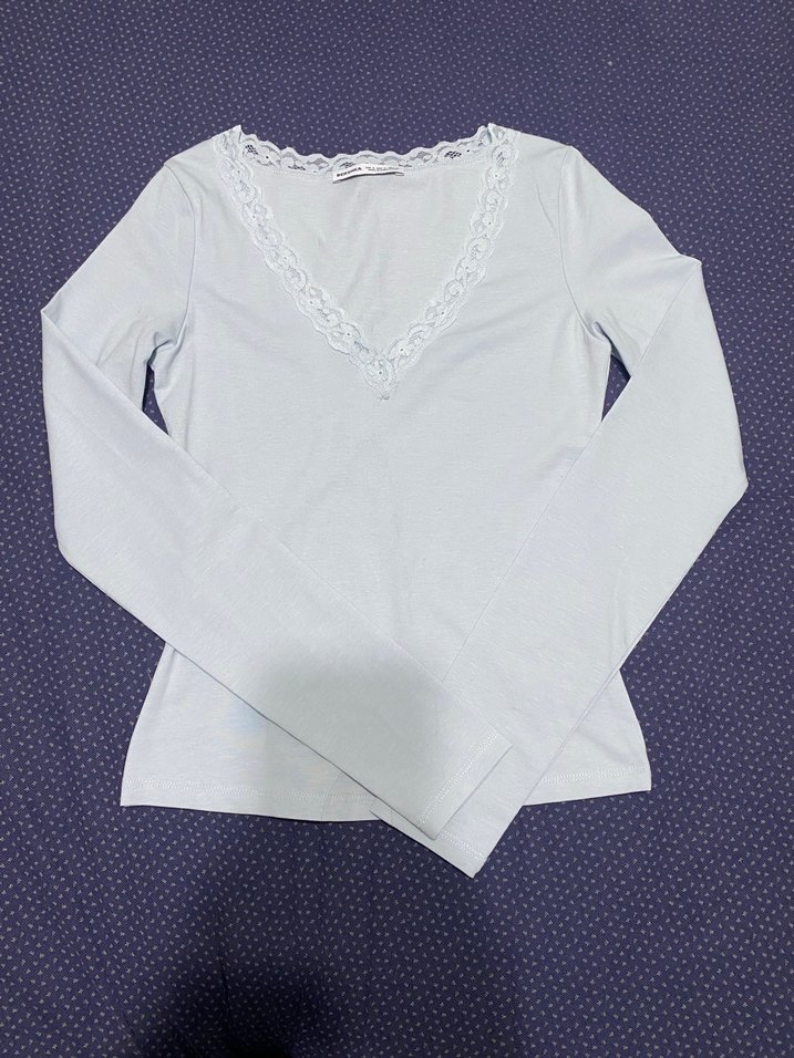 Bershka Dantel Detaylı Bluz - Görsel 2