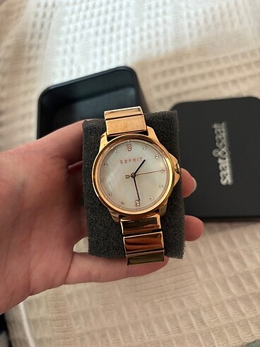 Esprit Esprit Saat