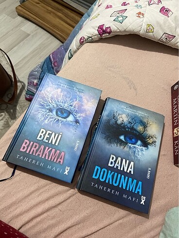 BANA DOKUNMA SERİSİ İLK İKİ KİTAP