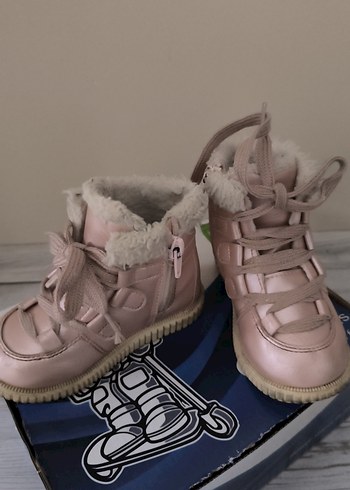 Kız Çocuk Pembe Bağcıklı Bot - Görsel 2