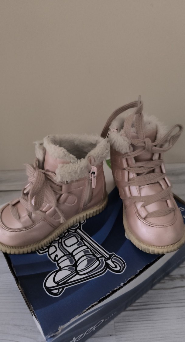 Kız Çocuk Pembe Bağcıklı Bot - Görsel 2