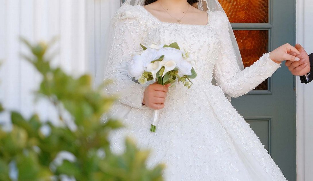 Uzun Kollu Beyaz Prenses Gelinlik - Görsel 4