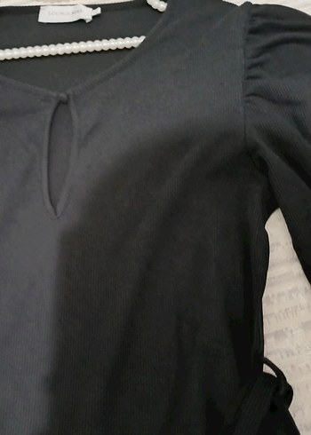 Uzun Kollu Siyah V Yakalı Kemerli Elbise - Görsel 4