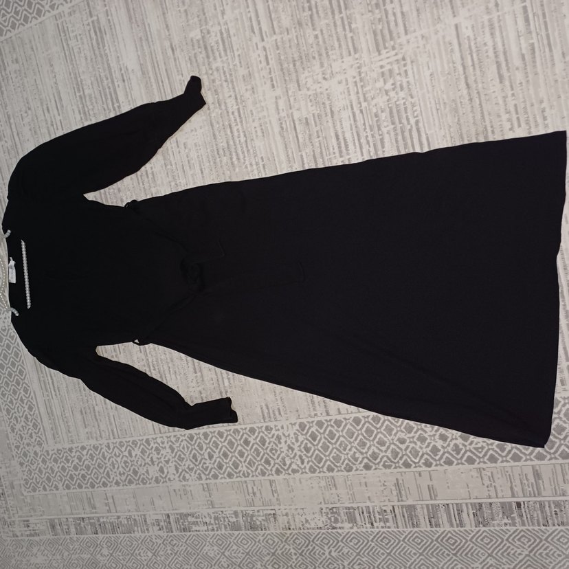 Uzun Kollu Siyah V Yakalı Kemerli Elbise - Görsel 3