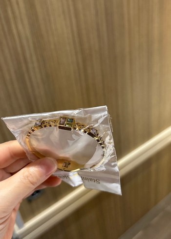 Işıltılı Altın Renkli Kadın Bileklik - Görsel 2