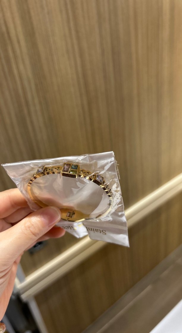 Işıltılı Altın Renkli Kadın Bileklik - Görsel 2