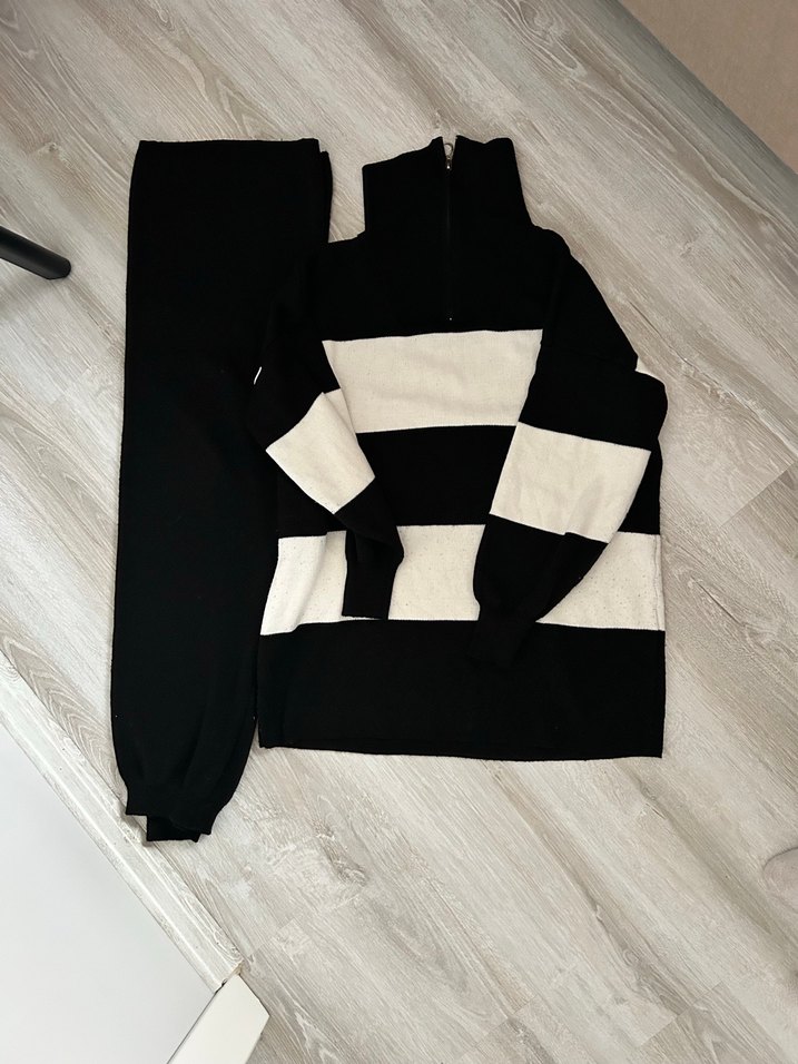 Kadın Siyah Yüksek Yaka Triko Sweatshirt - Görsel 3