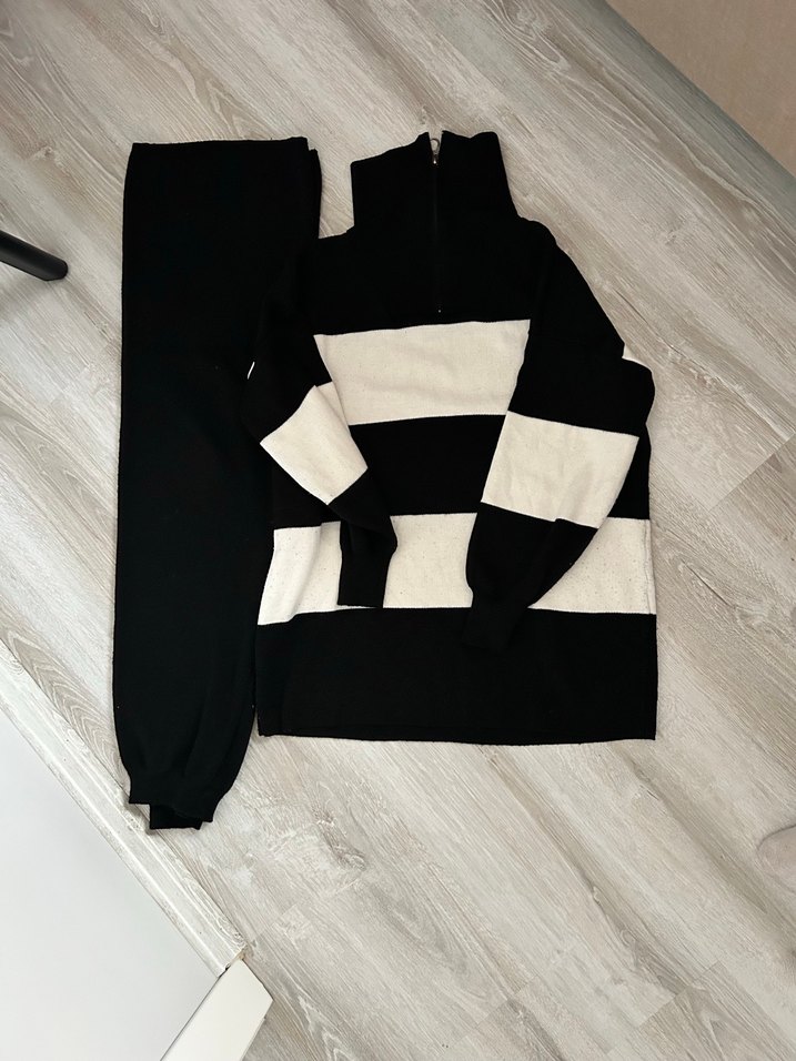 Kadın Siyah Yüksek Yaka Triko Sweatshirt - Görsel 2