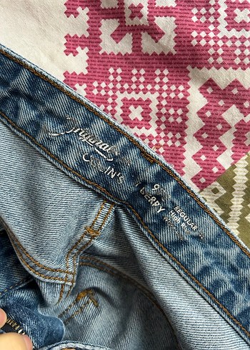 Gri Renk Rahat Kesim Kadın Midi Kot Pantolon - Görsel 4