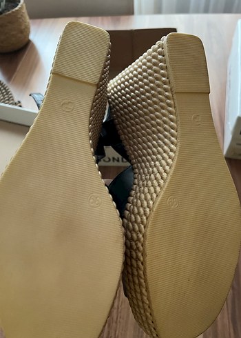 Siyah ve çağla yeşili Kadın Dolgu Topuklu ayakkabı - Görsel 3