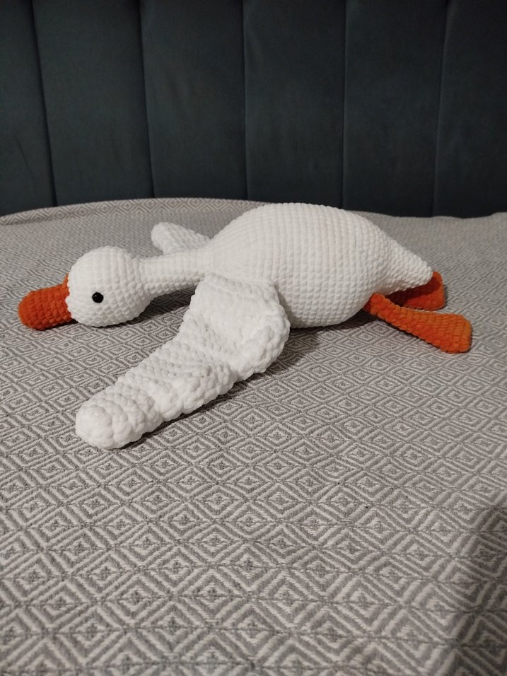 Beyaz ve Turuncu Peluş Ördek Oyuncak - Görsel 3
