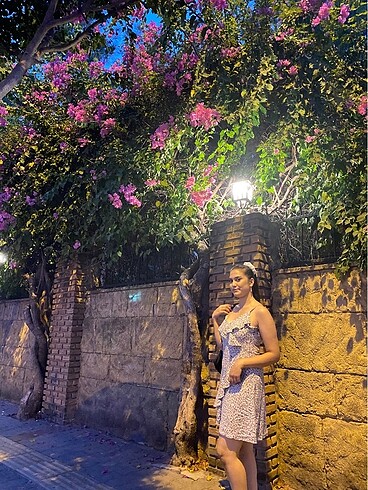 Çiçekli yazlık elbise