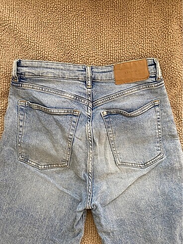 H&M Mom jeans