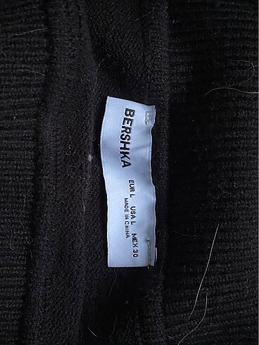 Bershka Omzu açık üst