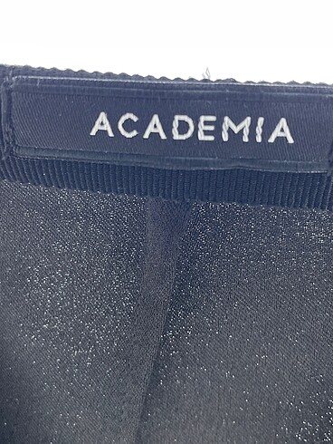 universal Beden siyah Renk Academia Midi Etek %70 İndirimli.