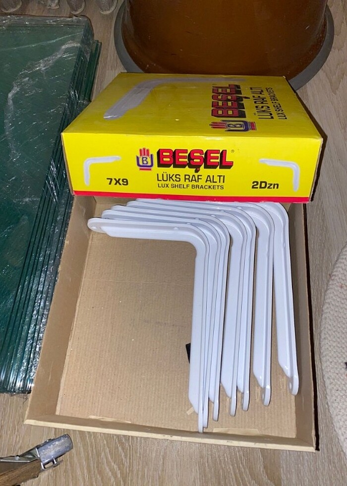 15 adet 70 *20 cam, 30 adet beyaz raf ayağı  - Görsel 2