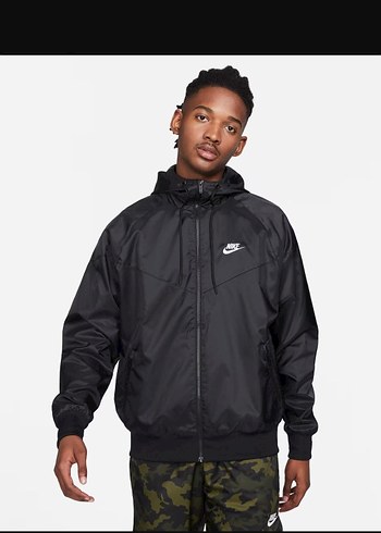 Nike Siyah Kapüşonlu Erkek Rüzgarlık - Görsel 4
