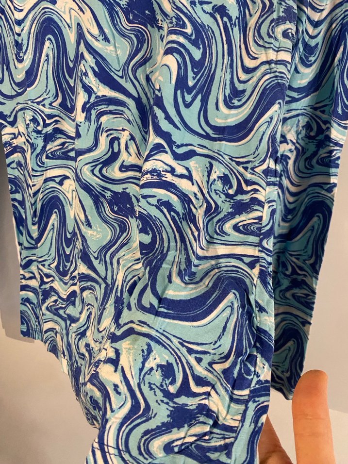 Mavi Batik Desenli Uzun Kollu Boğazlı Bluz - Görsel 2